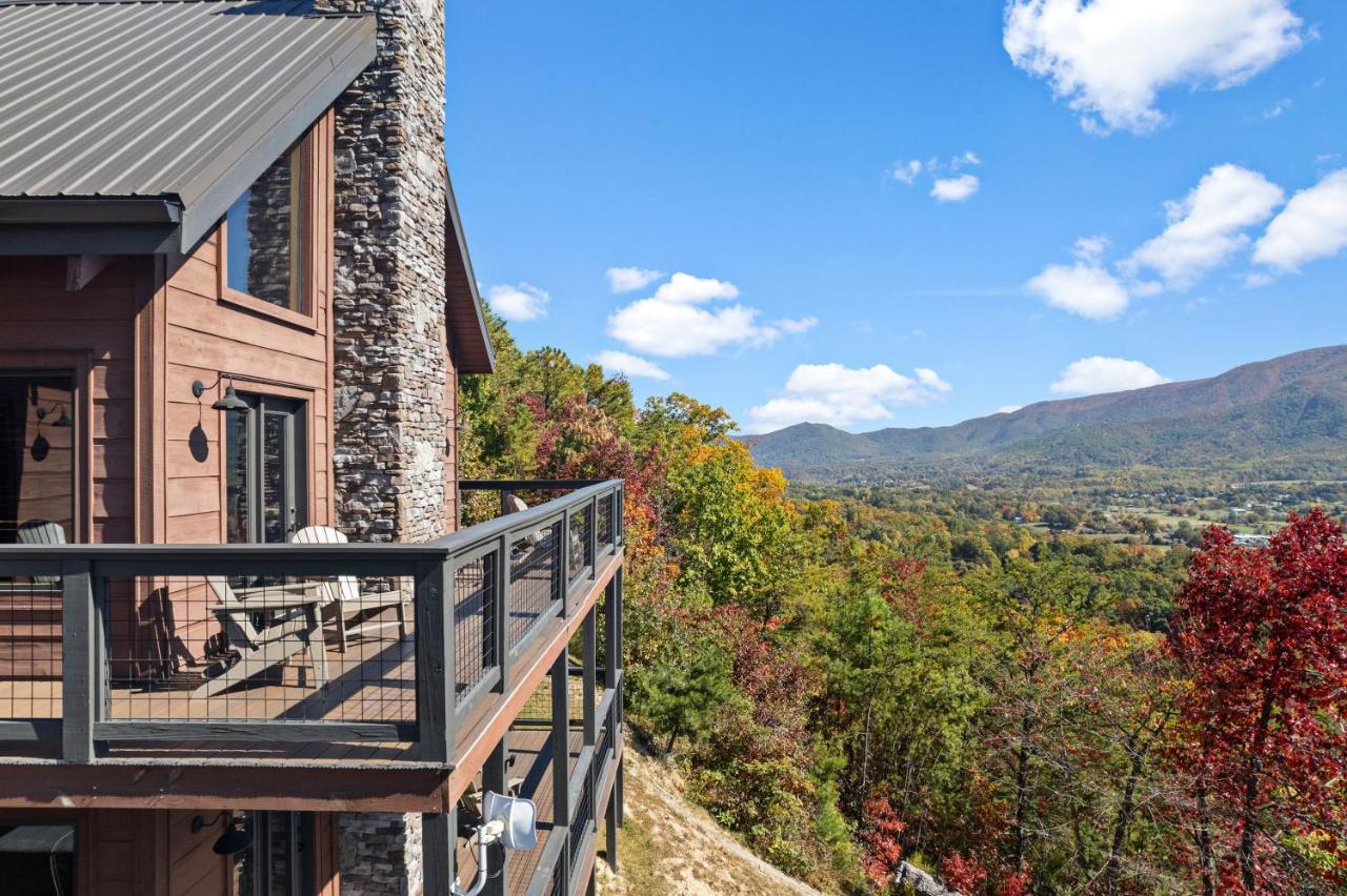 Amazing View Lodge Sevierville Exterior photo